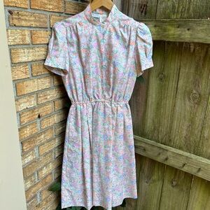 Vintage Floral Midi Spring Colored Dress with Shoulder Pads